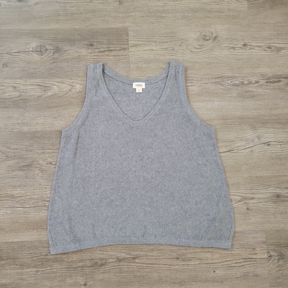 UpWest Gray Knit Sleeveless Top Size Large